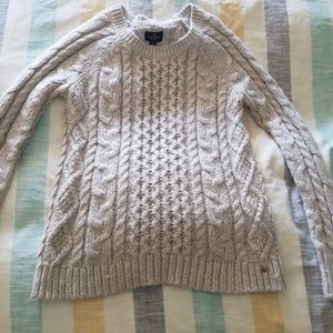 American Eagle sweater
